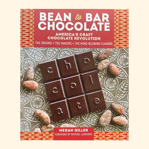 De kaft van Bean to Bar Chocolate - Megan Giller. Een chocolade boekentip van De Chocolademeisjes 
